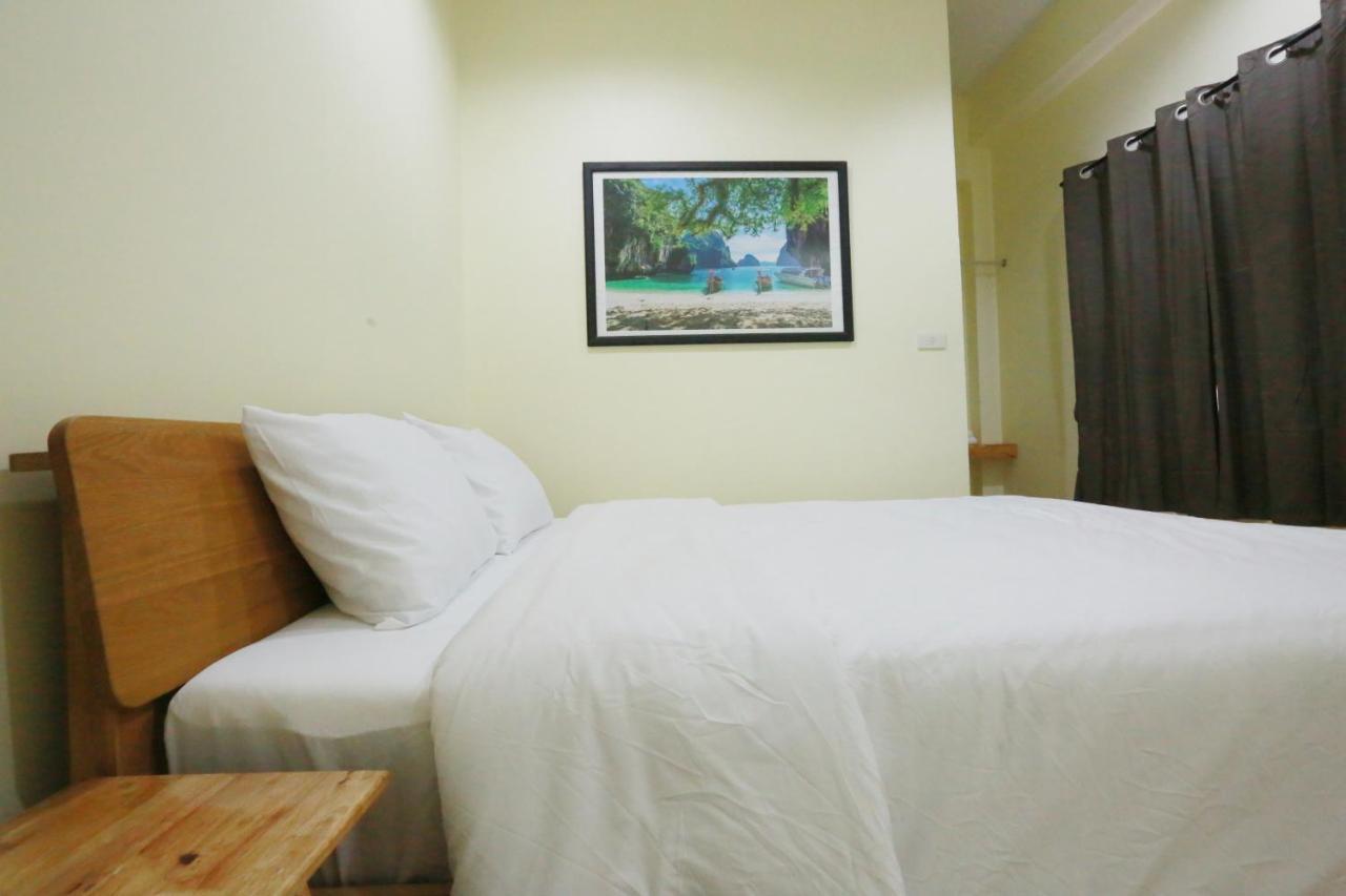 Auberge de jeunesse INTERest POSHTEL à Bangkok Extérieur photo