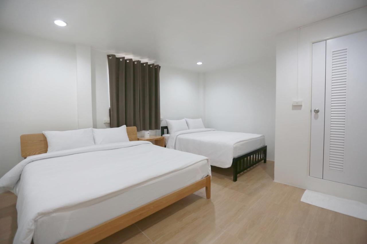 Auberge de jeunesse INTERest POSHTEL à Bangkok Extérieur photo